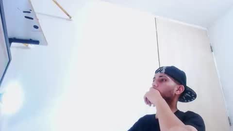 Snapshot of gregory_hardxx chatting on November 2025 04:11:01 AM GREGORY online show from November 2025 04:11:01 AM