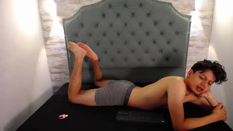 Gremory - Redlin online show from February 2025 02:01:01 AM