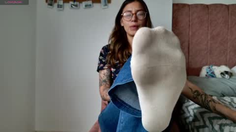  Emmy  online show from April 2026 06:19:01 PM