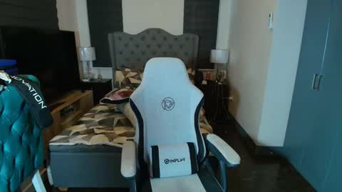 Snapshot of greta_v chatting on November 2025 02:54:02 AM greta_v online show from November 2025 02:54:02 AM