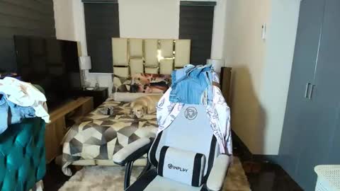 Snapshot of greta_v chatting on December 2025 10:20:02 AM greta_v online show from December 2025 10:20:02 AM