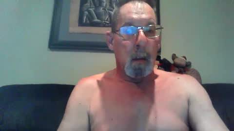 greybeard6868 online show from December 2024 01:38:02 PM