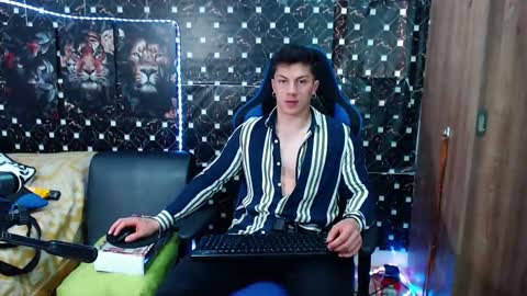 griego01 online show from September 2025 10:04:02 PM