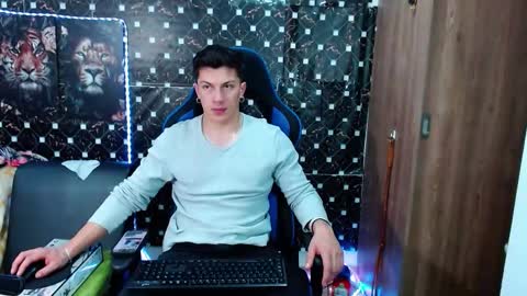 griego01 online show from October 2025 09:54:02 PM