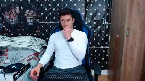 griego01 online show from February 2026 06:24:01 AM