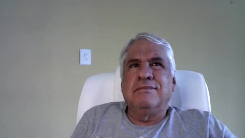 Snapshot of grisa01 chatting on February 2025 01:41:02 PM grisa01 online show from February 2025 01:41:02 PM