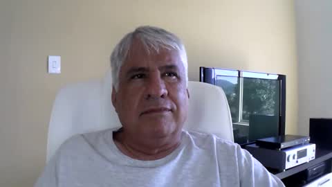 grisa01 online show from April 2026 01:31:02 PM