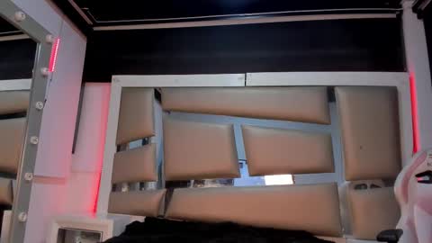 grupojade online show from November 2025 07:11:02 AM