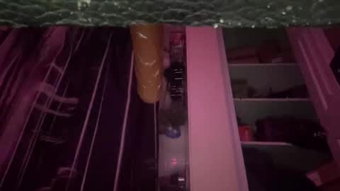 Snapshot of gswaze12 chatting on November 2025 08:24:01 AM GSwaze online show from November 2025 08:24:01 AM