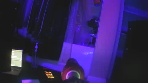 Snapshot of gswaze12 chatting on November 2025 06:46:01 AM GSwaze online show from November 2025 06:46:01 AM