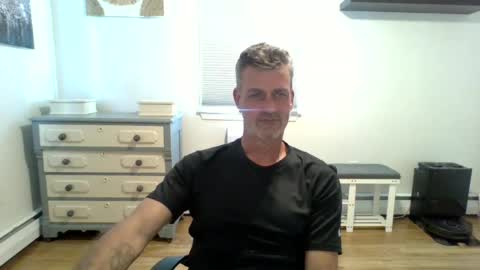 gudguy2025 online show from June 2026 02:41:02 PM