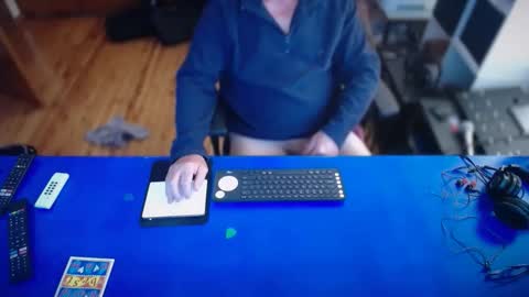 guesswhatigot2 online show from December 2025 07:57:02 AM