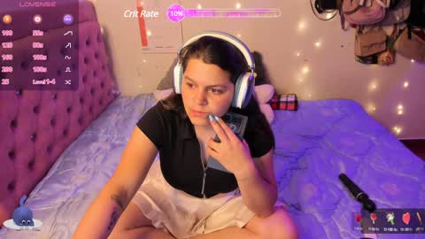 Hello Im Julieta Im 25 years old welcome to my room have fun and be happy. online show from January 2025 06:54:01 AM