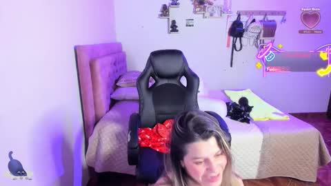 Hello Im Julieta Im 25 years old welcome to my room have fun and be happy. online show from December 2025 02:08:02 AM