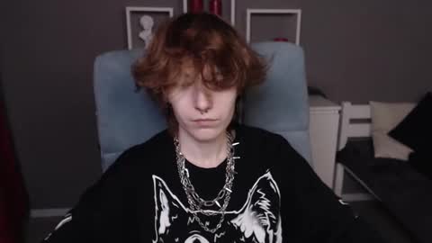 guitarandangell online show from February 2026 06:51:01 AM