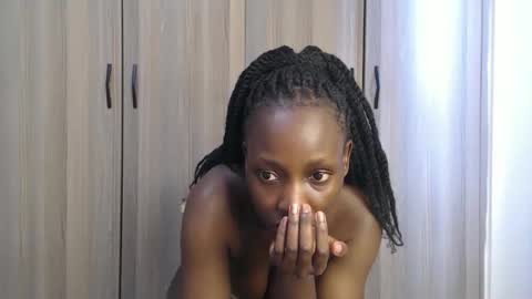 Miss Incredible online show from October 2025 12:28:02 PM