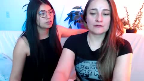 Snapshot of gumball_room chatting on February 2025 08:14:02 PM Vane blonde and Hazell black hair online show from February 2025 08:14:02 PM