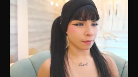 gummyluv online show from November 2025 09:57:02 PM