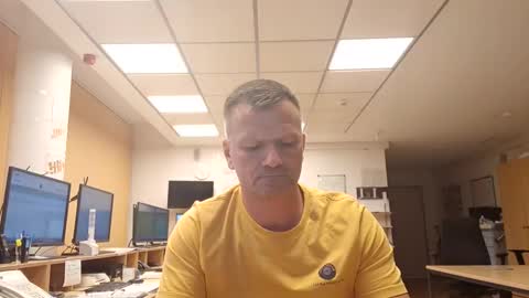 guschidick online show from October 2025 04:20:02 PM