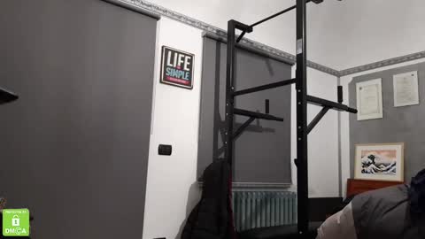 Snapshot of guy2015big chatting on December 2024 05:02:01 PM Flo online show from December 2024 05:02:01 PM