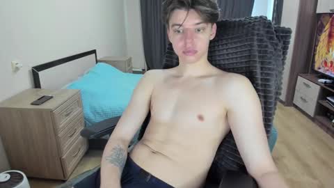 guy_liam1 online show from February 2026 08:02:02 AM