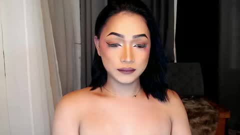 Snapshot of gwenngoddess chatting on October 2025 07:24:02 PM Call me Miss Gwen online show from October 2025 07:24:02 PM