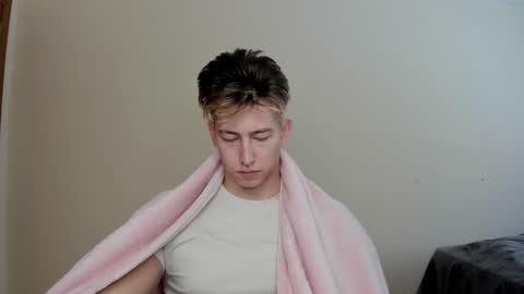 Oliver online show from December 2024 12:05:01 PM