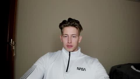 Oliver online show from December 2024 08:00:01 PM