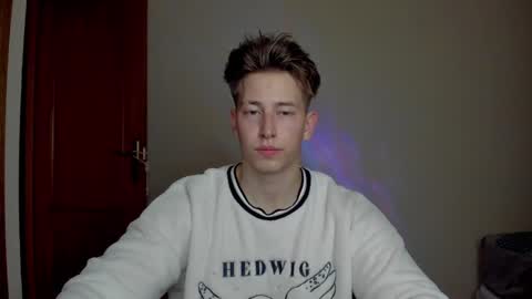 Oliver online show from February 2025 08:25:01 PM