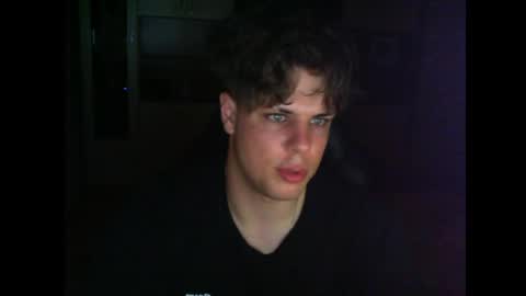 gymguy0505 online show from May 2026 10:05:01 PM