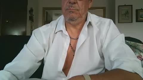 gyrdy online show from October 2025 03:00:01 PM