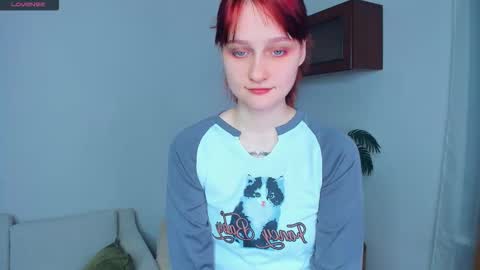 Kelly  Lilly online show from November 2025 06:48:02 PM