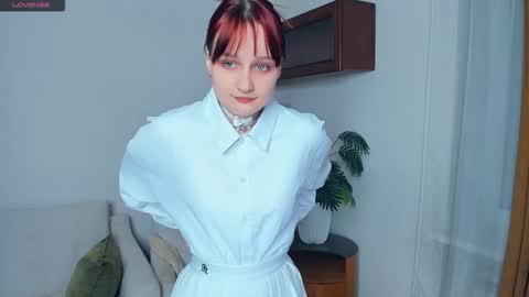 Kelly  Lilly online show from November 2025 06:52:01 PM