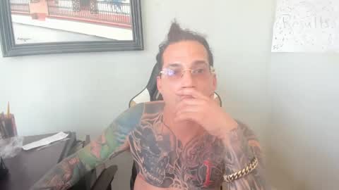 Snapshot of h0lysin chatting on February 2025 05:27:01 PM Alejandro 3 online show from February 2025 05:27:01 PM