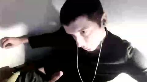 Snapshot of h1dden_reality chatting on November 2025 05:12:01 PM h1dden_reality online show from November 2025 05:12:01 PM