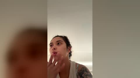 Snapshot of h3nnynlace chatting on March 2026 06:14:02 PM h3nnynlace online show from March 2026 06:14:02 PM