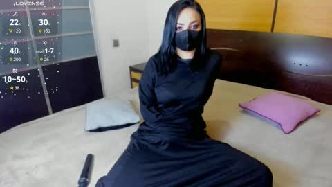 Linda online show from October 2025 03:12:02 AM