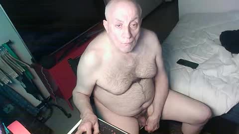 hacknoob62 online show from October 2025 05:58:02 PM