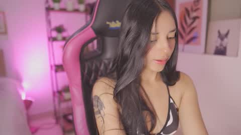 Hade online show from January 2026 05:16:02 PM