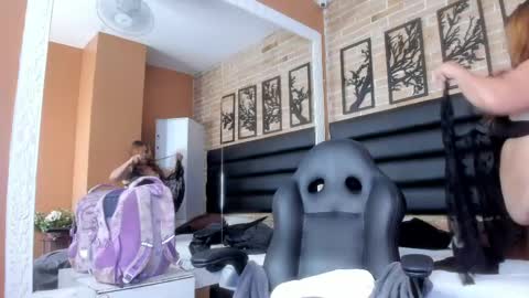 hadelyn_lee online show from April 2026 03:37:01 AM