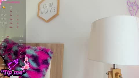 Snapshot of hadid_jimenez chatting on November 2025 06:40:01 PM Hadid online show from November 2025 06:40:01 PM