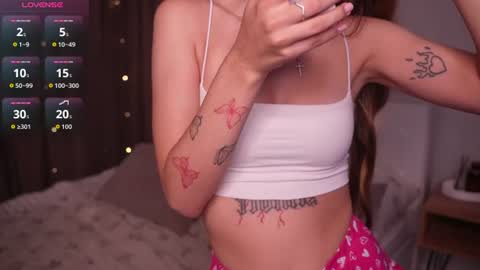 Hi Im Rebecca Glad to see you in my room  PVT is open online show from June 2026 01:12:02 AM