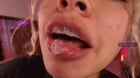 Haely online show from October 2025 10:58:02 AM