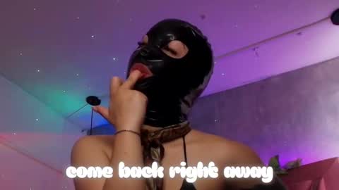 Haely online show from October 2025 11:32:02 AM