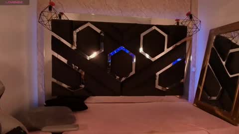 Haely online show from October 2025 07:58:01 PM