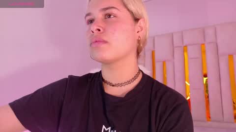 Haely online show from November 2025 07:08:02 PM