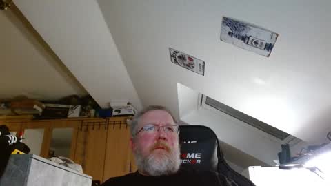 haiflosse online show from February 2026 06:15:02 PM