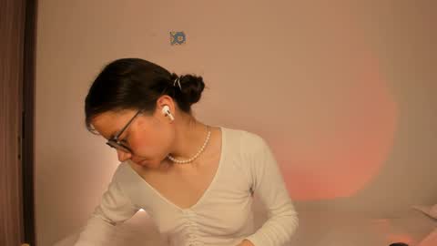 Hailey online show from December 2024 12:57:02 AM