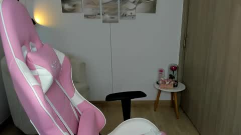 Snapshot of hailey_florez chatting on May 2026 02:45:01 PM hailey online show from May 2026 02:45:01 PM