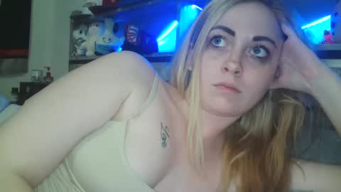 Snapshot of haileyakuma69 chatting on February 2025 01:15:02 AM Hailey and d online show from February 2025 01:15:02 AM